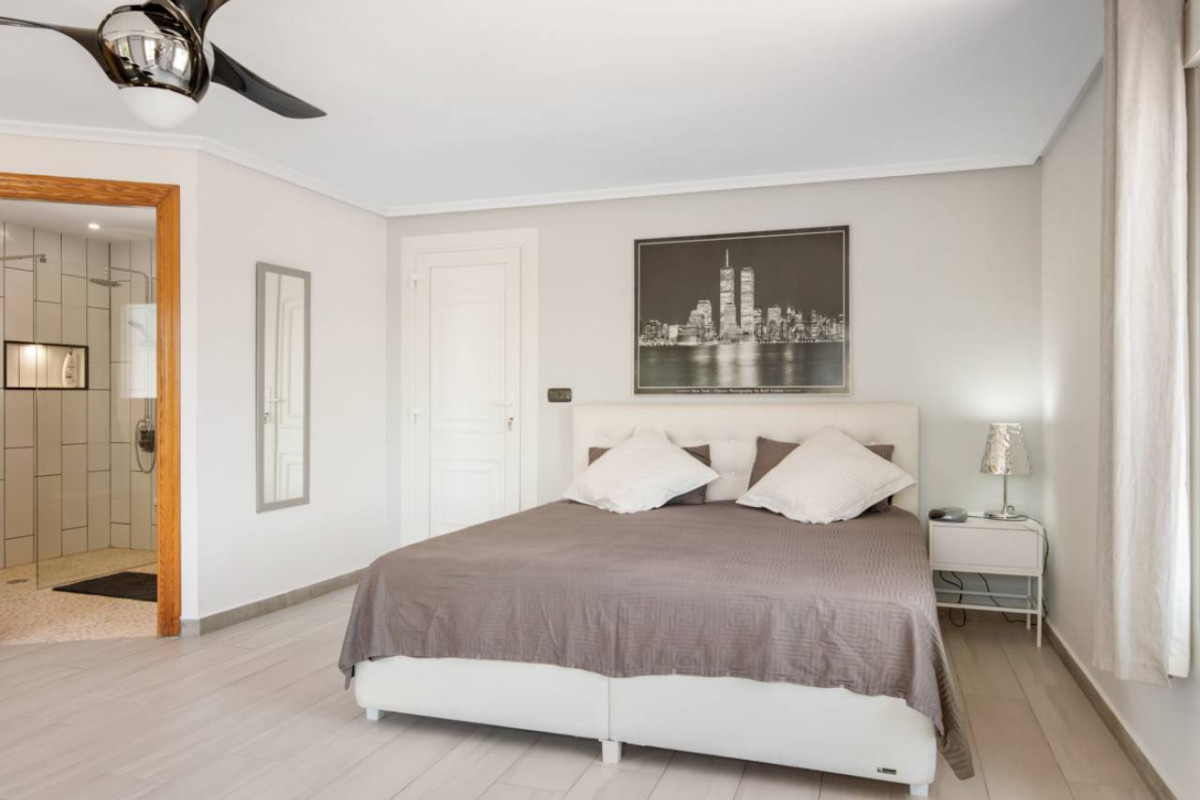 Resale - Finca / Country Property - Catral