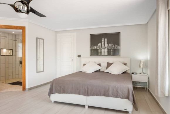 Resale - Finca / Country Property - Catral