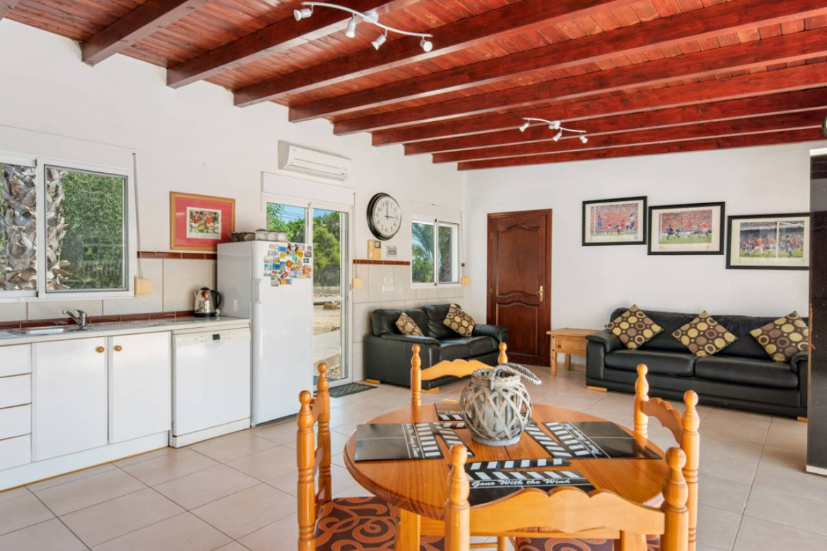 Resale - Finca / Country Property - Catral