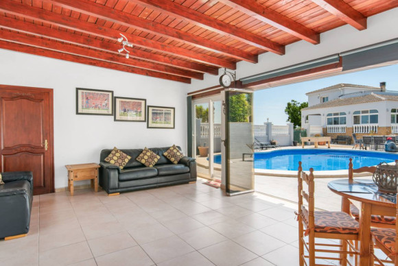 Resale - Finca / Country Property - Catral