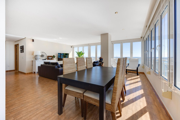 Revente - Appartement - Torrevieja - Playa Acequion