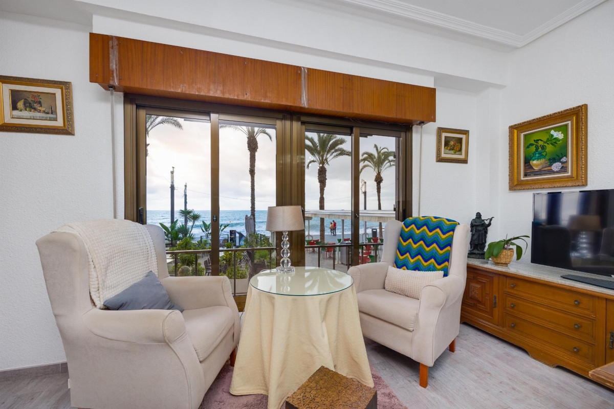 Herverkoop - Appartement  - Torrevieja - Piscinas naturales