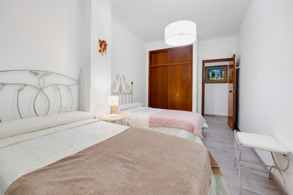 Herverkoop - Appartement  - Torrevieja - Piscinas naturales
