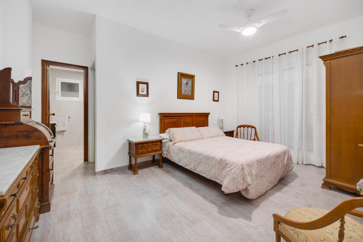 Herverkoop - Appartement  - Torrevieja - Piscinas naturales