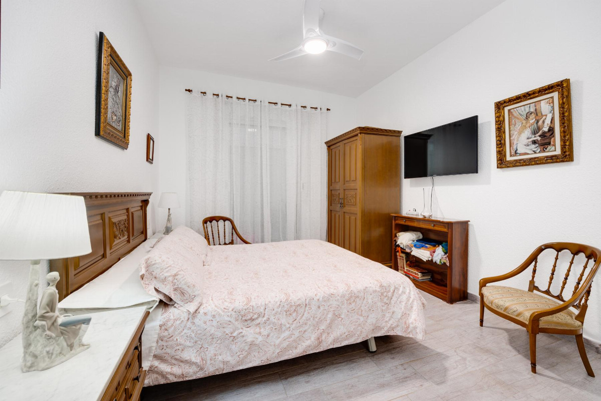 Herverkoop - Appartement  - Torrevieja - Piscinas naturales