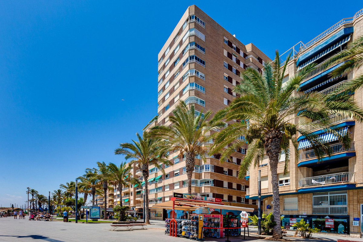 Herverkoop - Appartement  - Torrevieja - Piscinas naturales