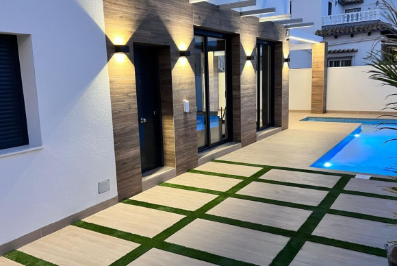 Reventa - House - Orihuela Costa - Villamartín