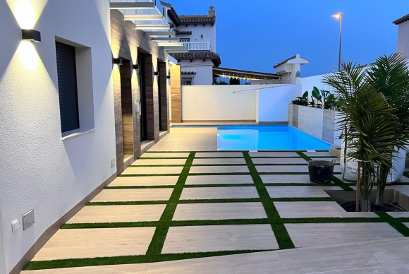 Reventa - House - Orihuela Costa - Villamartín