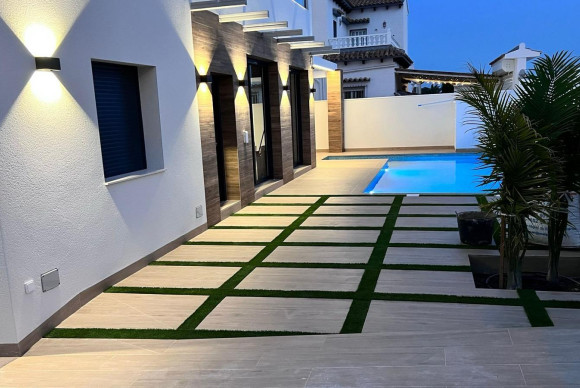 Reventa - House - Orihuela Costa - Villamartín