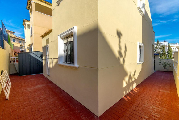 Revente - House - Orihuela Costa - Las Filipinas
