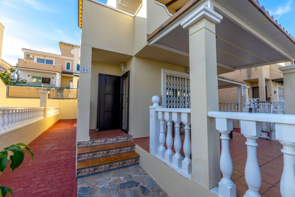 Revente - House - Orihuela Costa - Las Filipinas