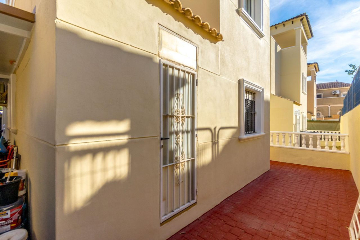 Revente - House - Orihuela Costa - Las Filipinas