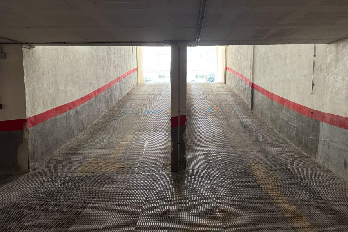 Herverkoop - Garage - Torrevieja - Centro