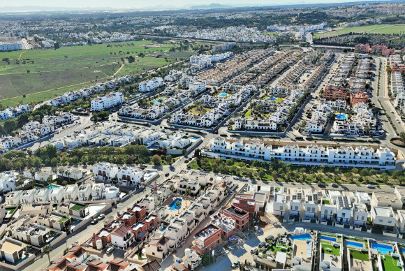 Herverkoop - Villa - Villamartin - PAU 8