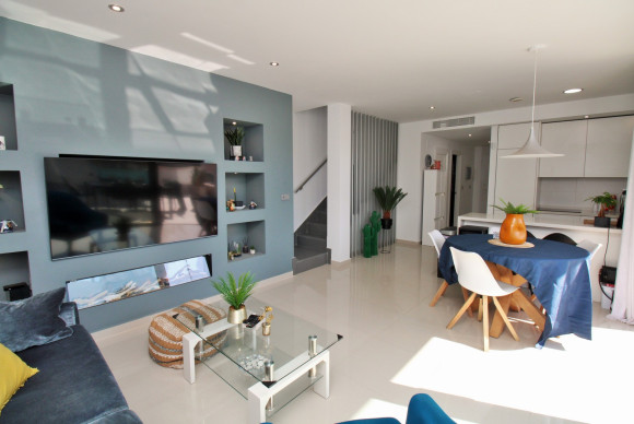 Resale - Villa - Villamartin