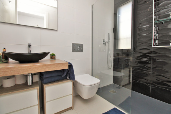 Resale - Villa - Villamartin