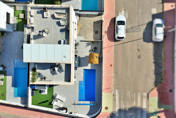 Resale - Villa - Villamartin