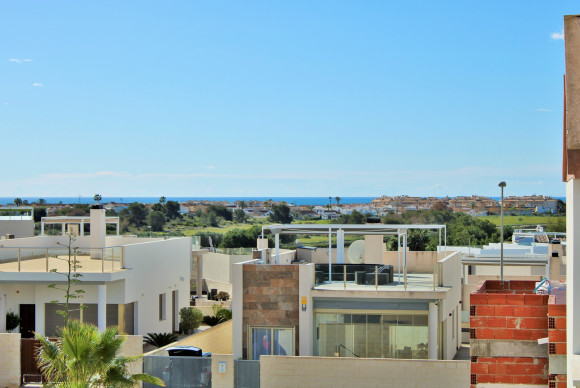 Herverkoop - Villa - Villamartin - PAU 8