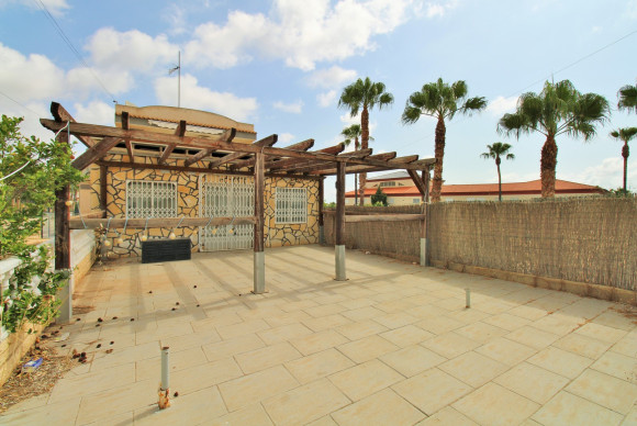 Herverkoop - Winkel Ruimte - Villamartin