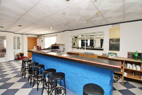 Herverkoop - Winkel Ruimte - Villamartin