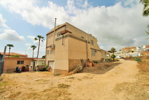 Herverkoop - Winkel Ruimte - Villamartin