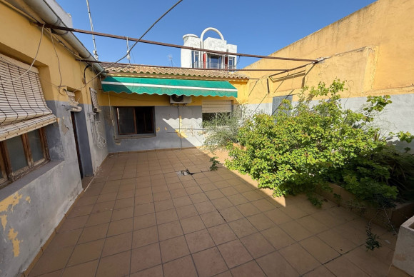 Resale - Townhouse - Los Montesinos