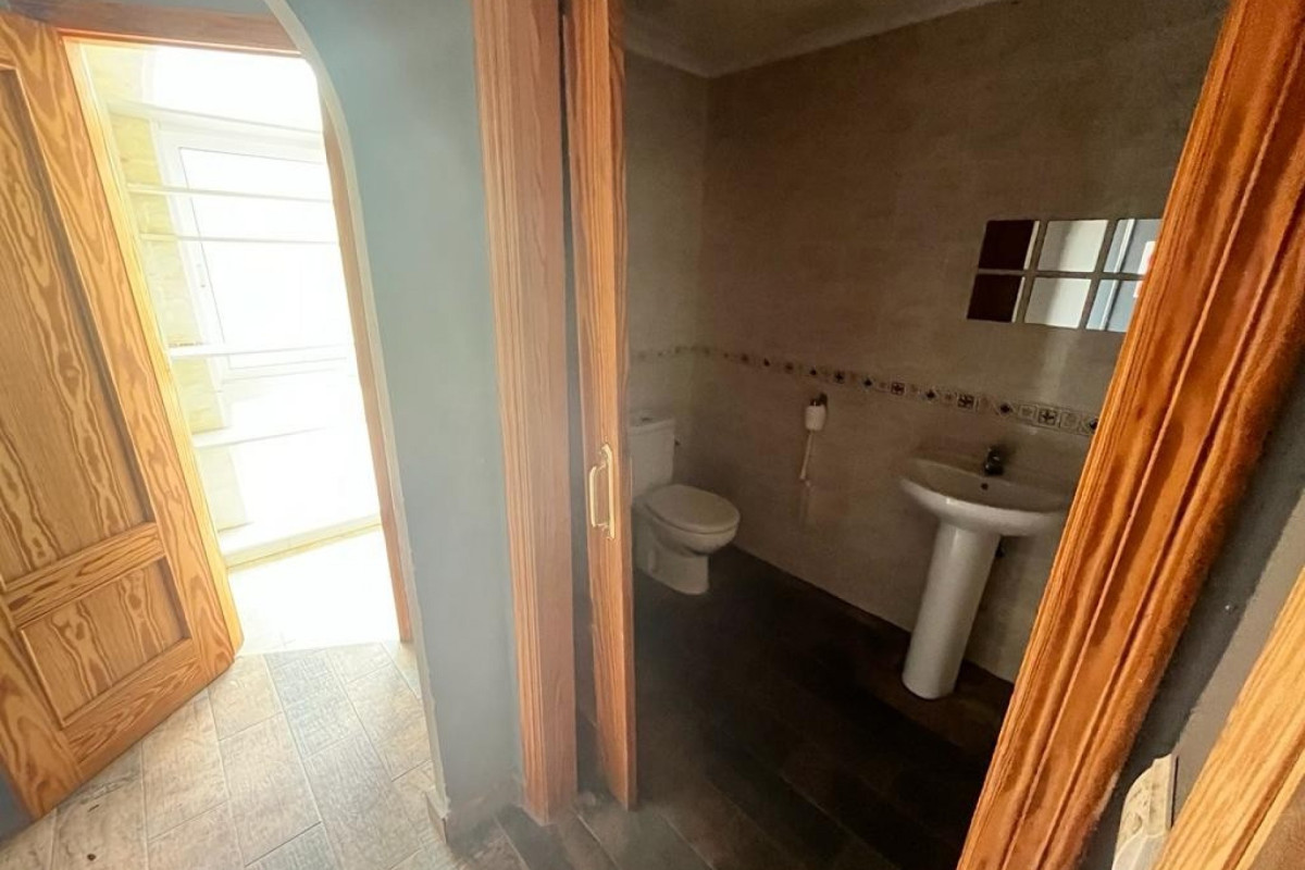 Herverkoop - Winkel Ruimte - Algorfa - La Finca Golf Resort