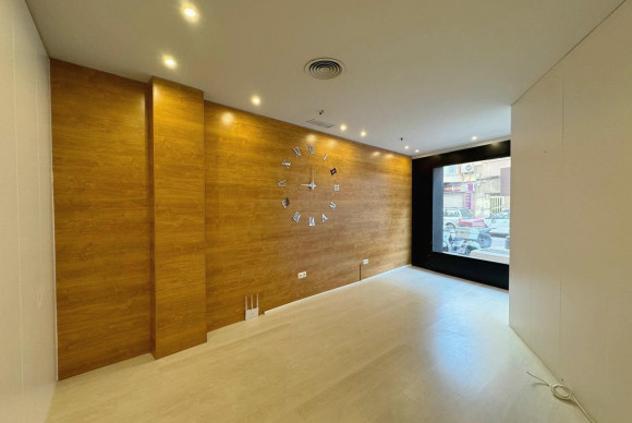 Revente - Commercial Unit - Guardamar del Segura - Centro