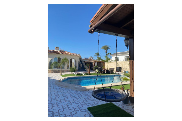 Reventa - Villa / Detached - Ciudad Quesada - Quesada Center