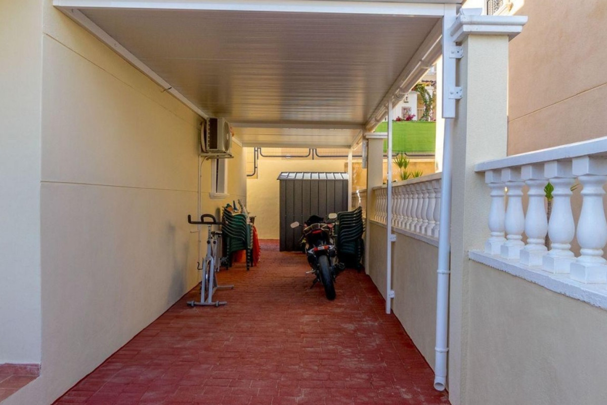 Herverkoop - Vrijstaande Villa - Orihuela Costa - Villamartin