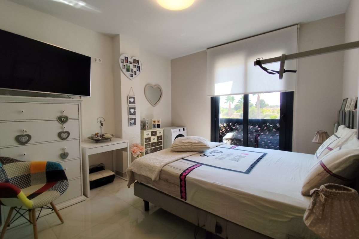 Herverkoop - Appartement  - Orihuela Costa