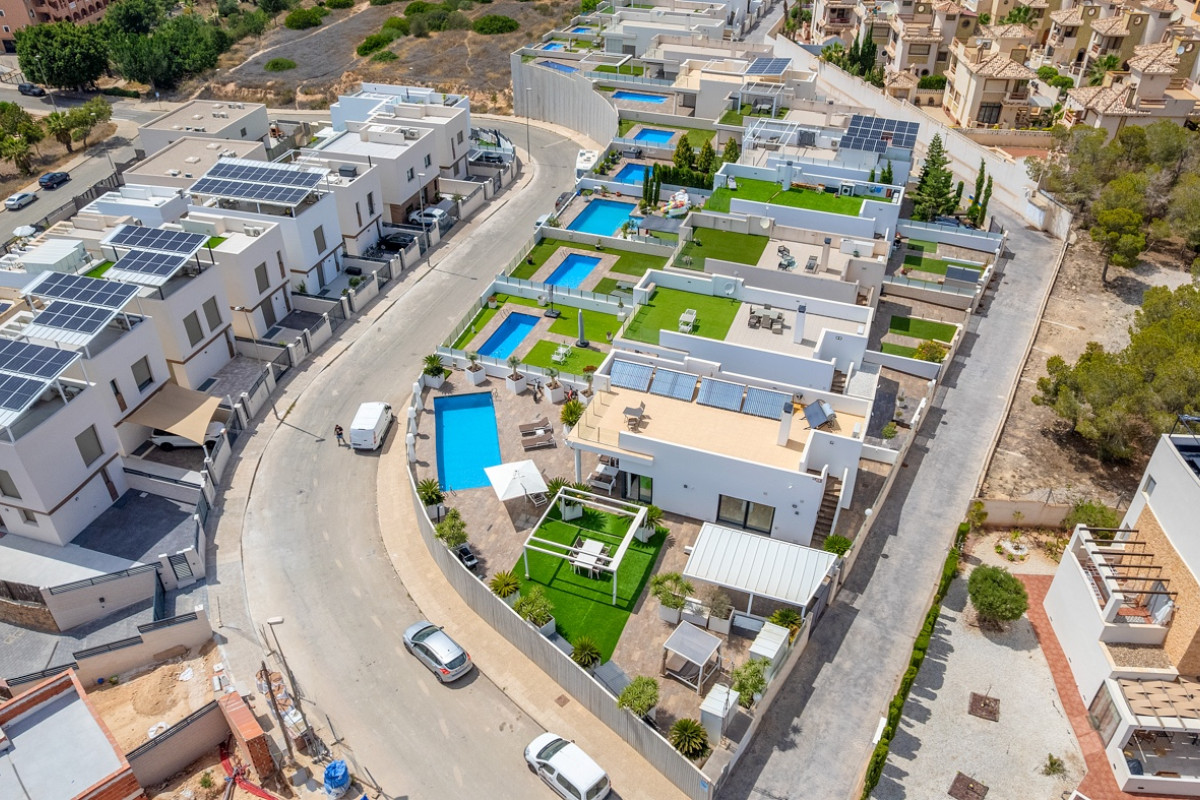 Herverkoop - Villa - Orihuela Costa - Villamartín