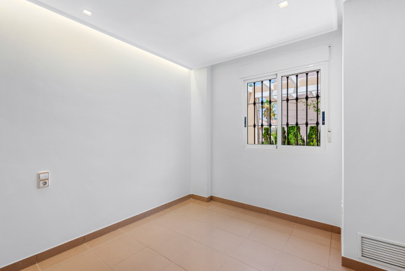 Herverkoop - Villa - Torrevieja