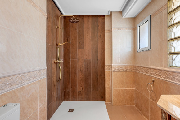 Herverkoop - Villa - Torrevieja