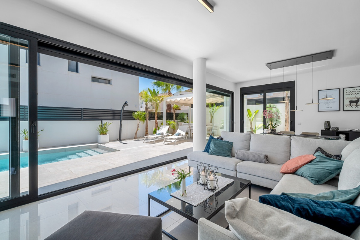 Resale - Villa - Guardamar del Segura