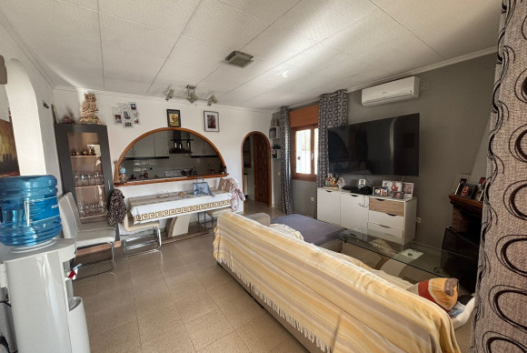 Reventa - Chalet Independiente - Torrevieja