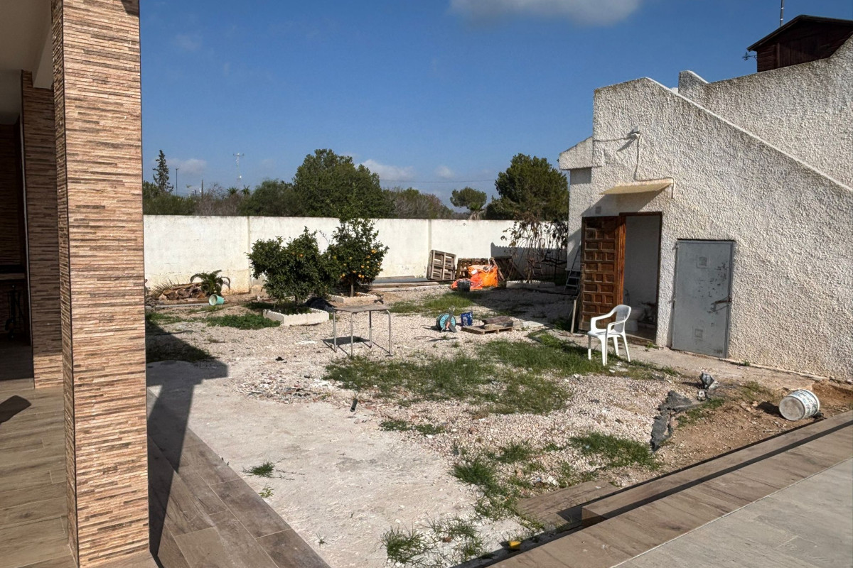 Reventa - Chalet Independiente - Torrevieja