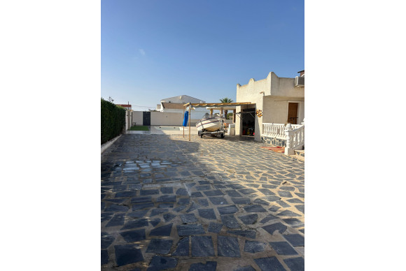 Reventa - Chalet Independiente - Torrevieja