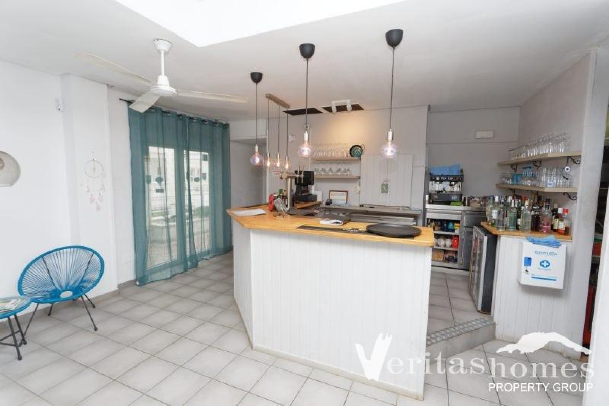 Resale - Commercial Unit - Mojacar Playa