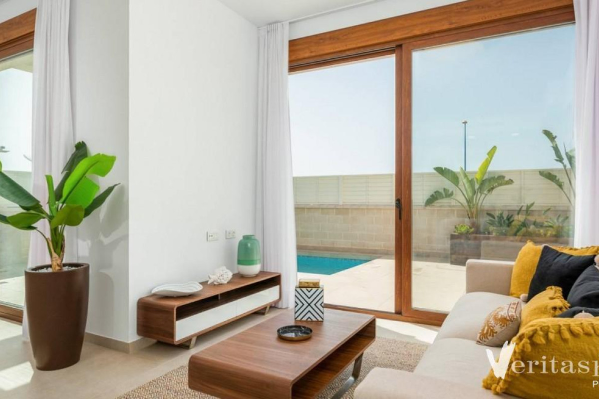 Resale - Villa - Vera Playa