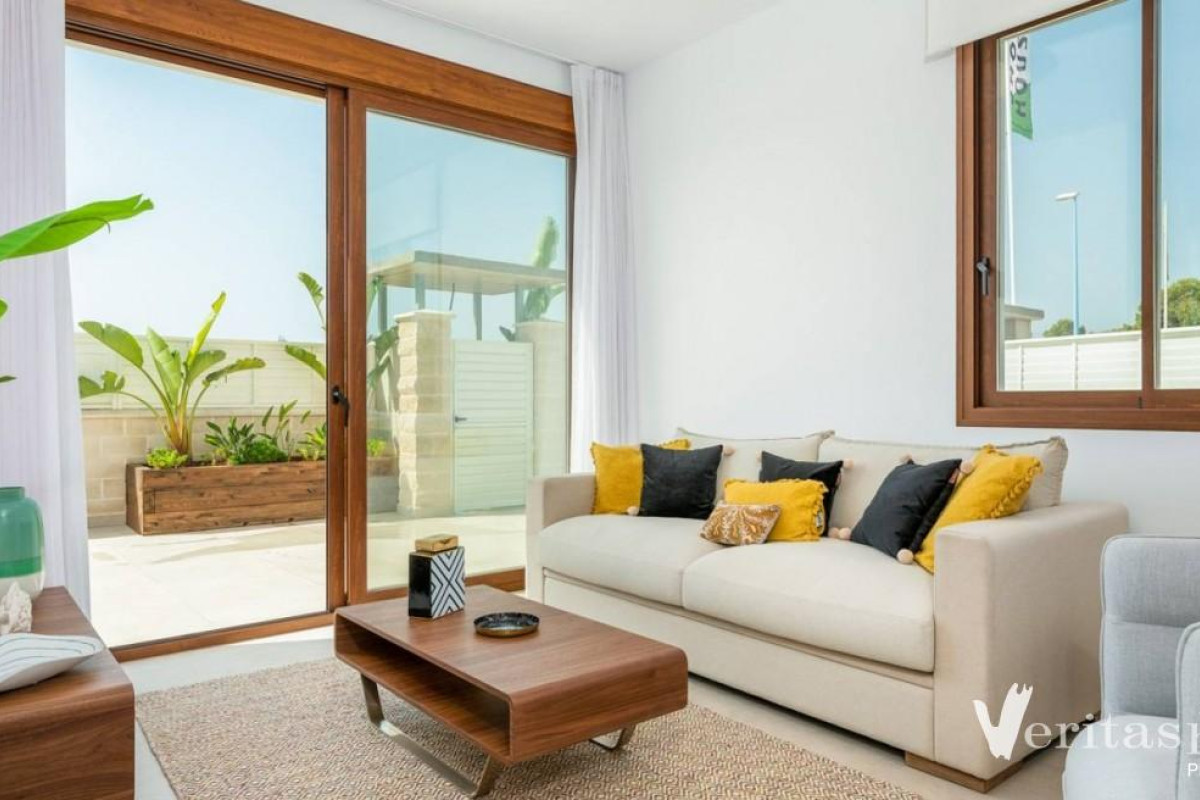 Resale - Villa - Vera Playa