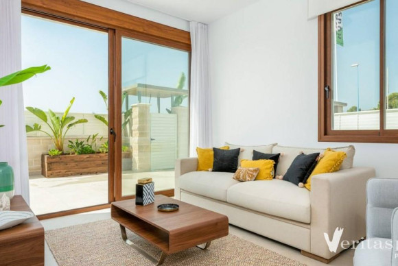 Resale - Villa - Vera Playa