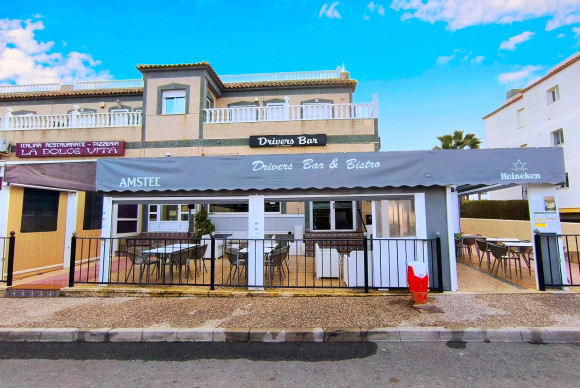 Reventa - Local Comercial - Villamartin