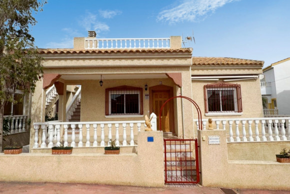 Resale - Detached Villa - Algorfa