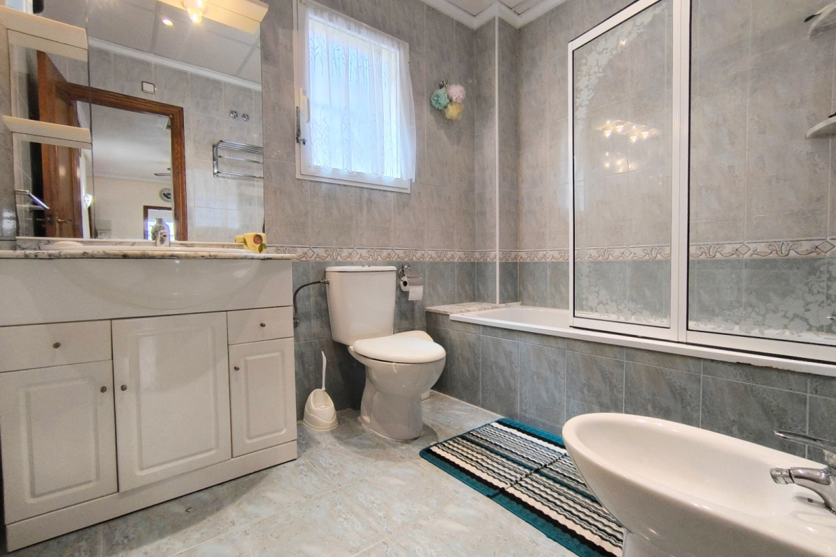 Resale - Detached Villa - Algorfa