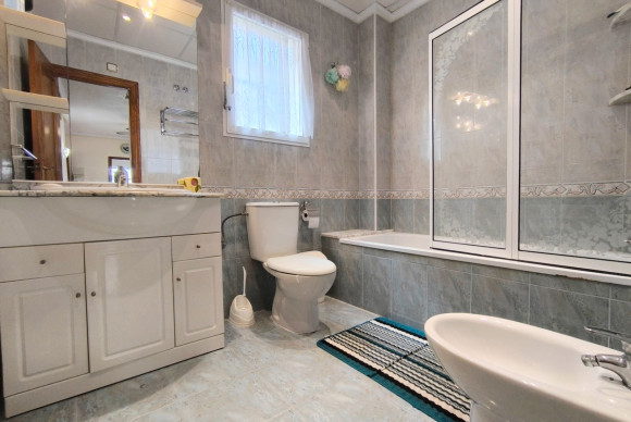 Resale - Detached Villa - Algorfa