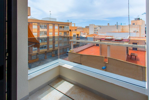 Reventa - Apartamento / piso - Torrevieja - Paseo maritimo