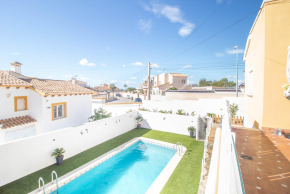 Herverkoop - Villa - San Miguel de Salinas - Blue Lagoon - El Galan