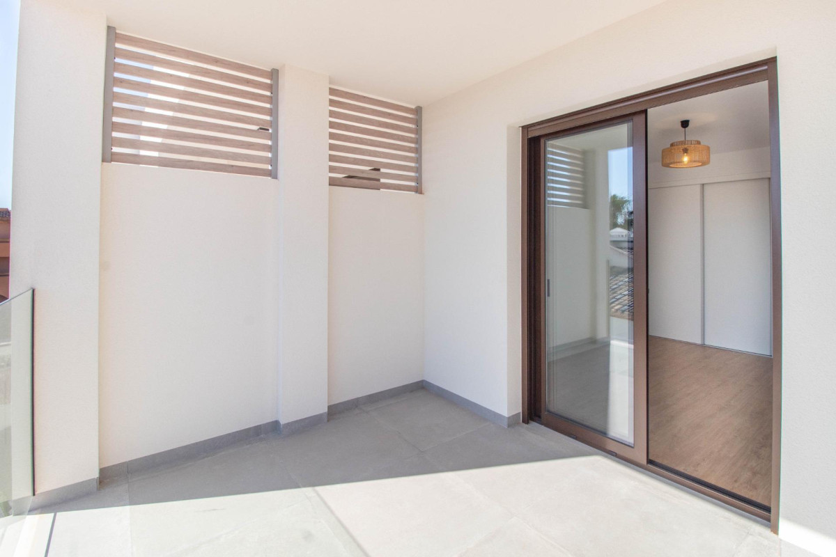 Resale - Apartment  - Orihuela Costa - Villamartin