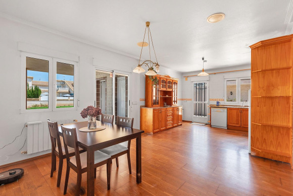 Reventa - Villa - Pilar de la Horadada - La Torre de la Horadada